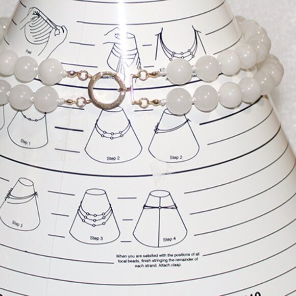 14K WHITE JADE NECKLACE - 12.5 MM STONES - 2 STRAND - Picture 11 of 11